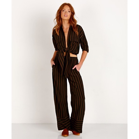 Faithfull The Brand Striped Shirt Bow Tie Front - Picture 15 of 16